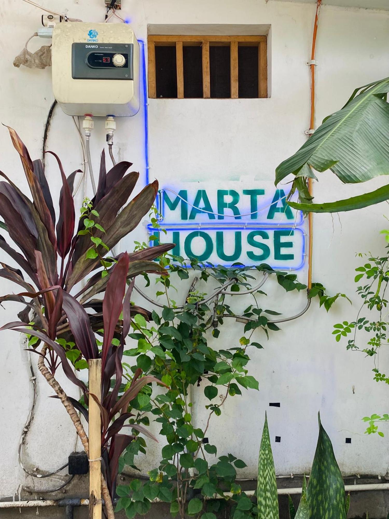 Hotel Marta House Gili Air Extérieur photo